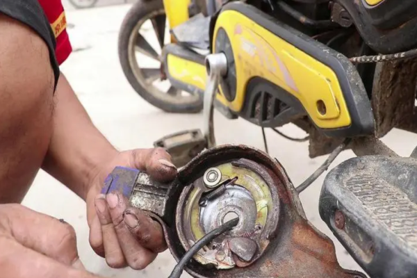 沧州市电动车刹车故障